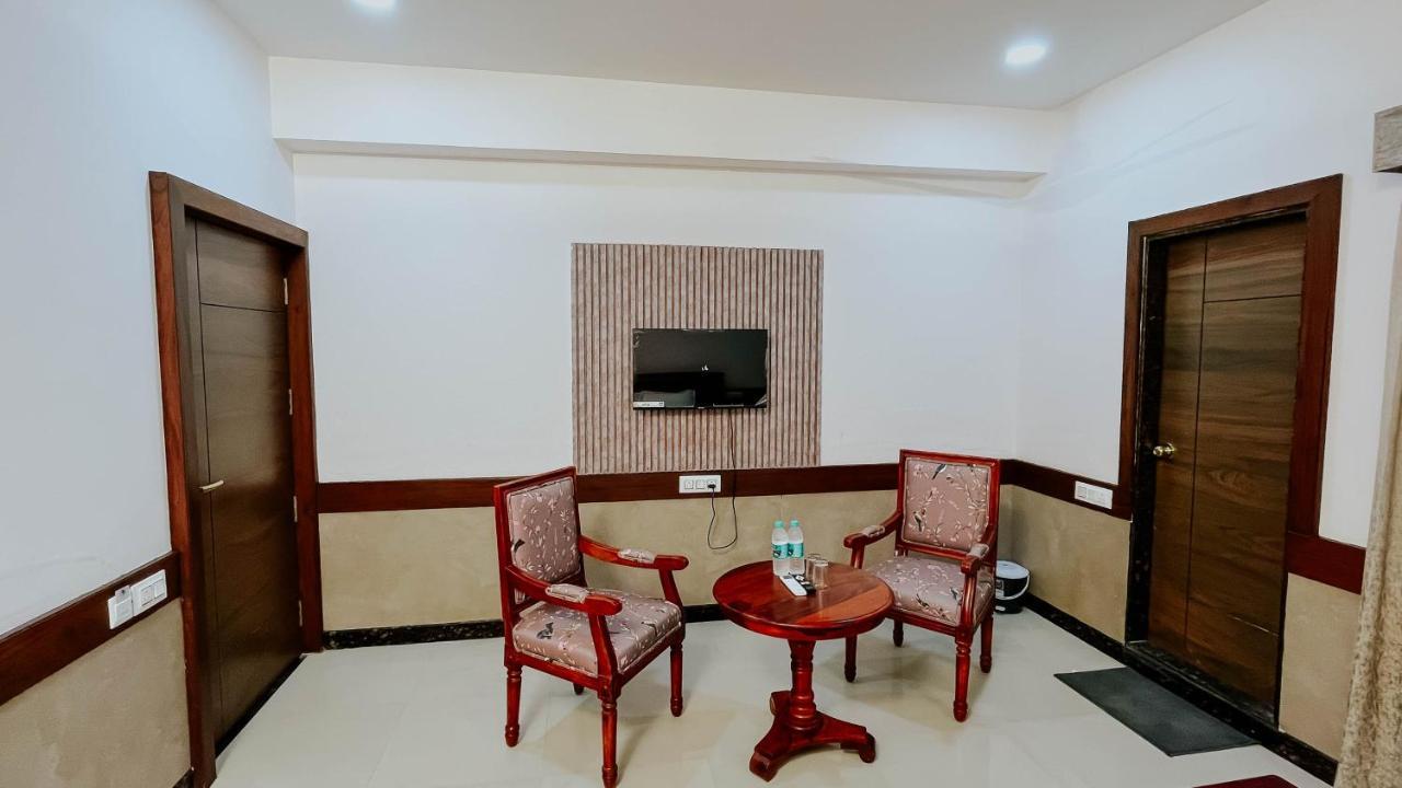 Hotel Tirth By Sonu'S Ujjain Exterior photo