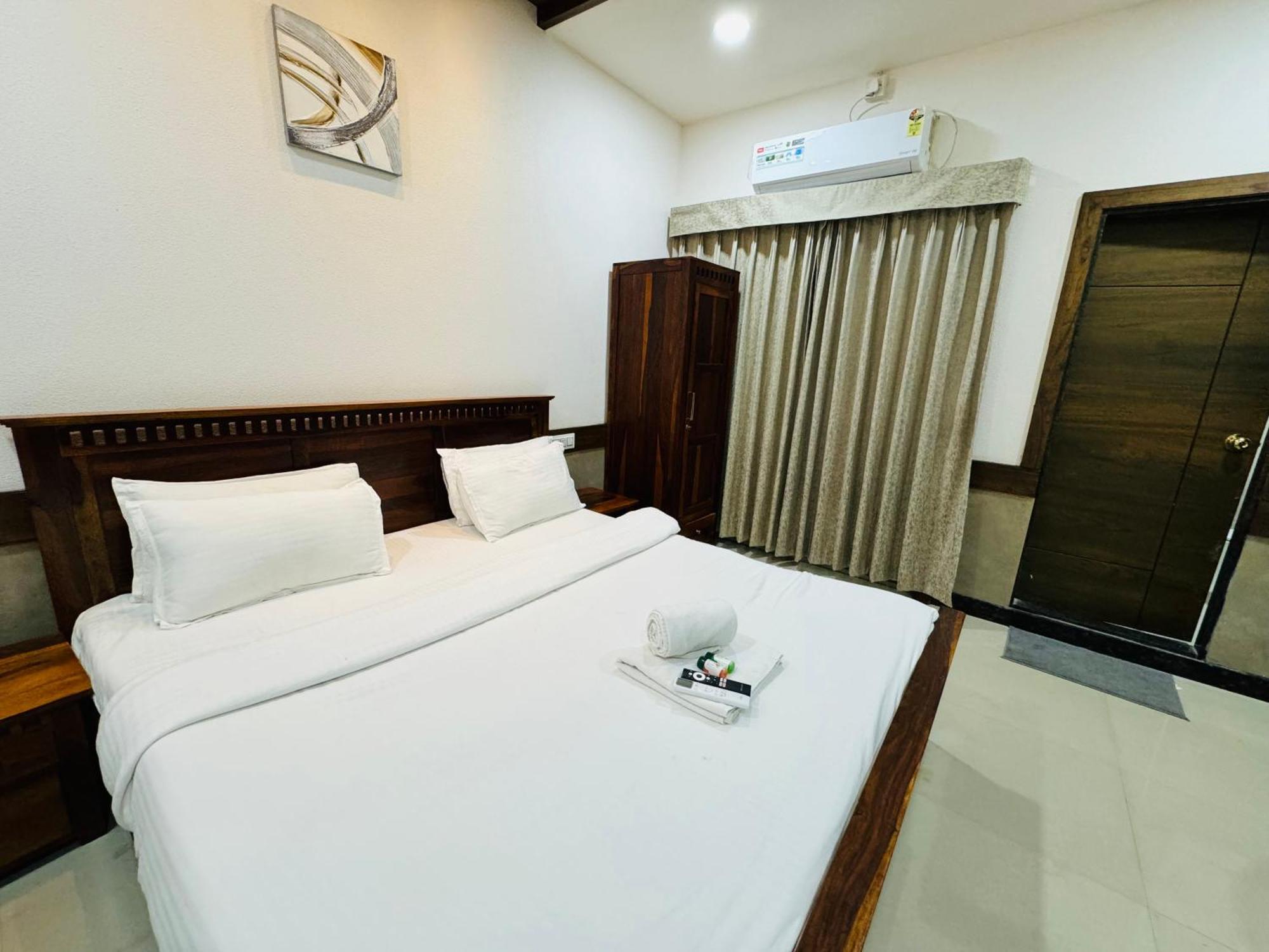 Hotel Tirth By Sonu'S Ujjain Exterior photo